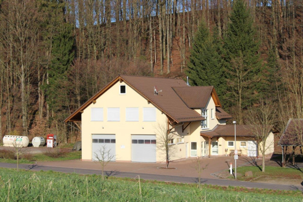 Feuerwehr- und Dorfgemeinschaftshaus